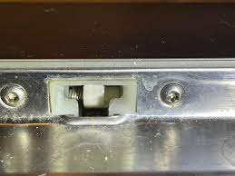 GE Dishwasher Wont Start Just Beeps because of door latch